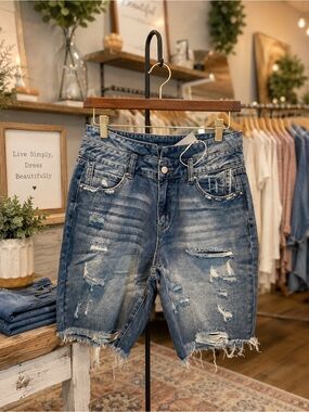 Flamingals Distressed High-Waist Denim Bermuda Shorts with V Detail Small NWT